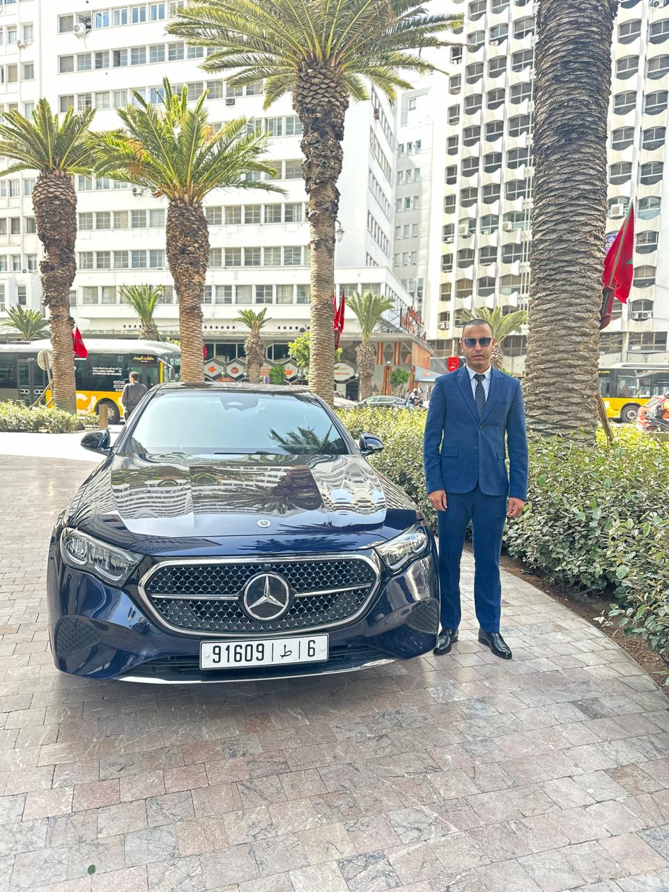 Berline d'affaires Mercedes Classe E — Omar's Shuttle Service